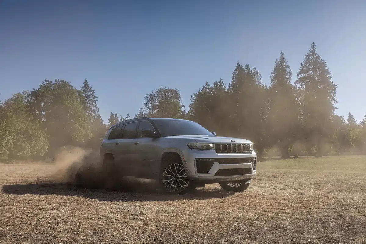 2026 Jeep Grand Cherokee 1
