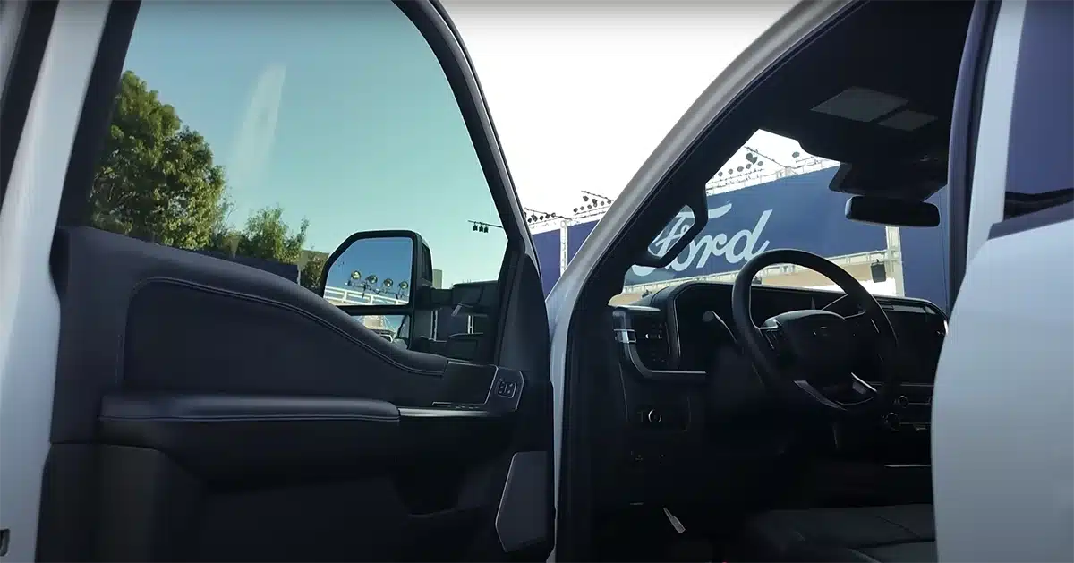 2025 Ford F-250 Platinum 4