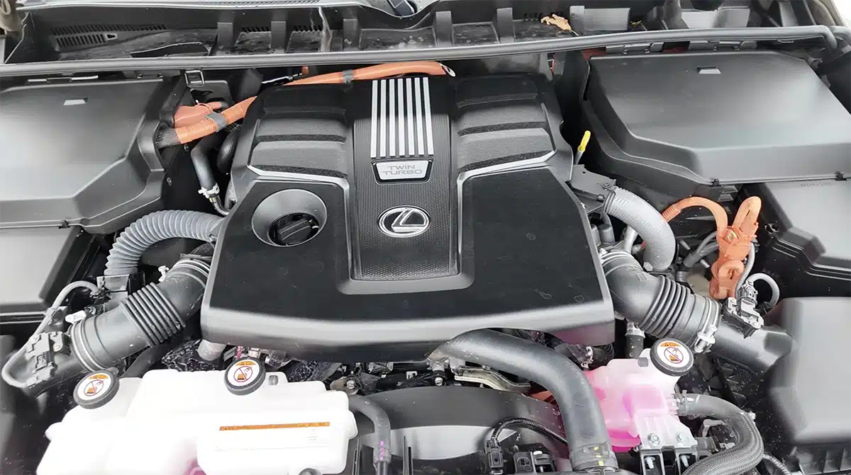 2025 Lexus LX 700h 3