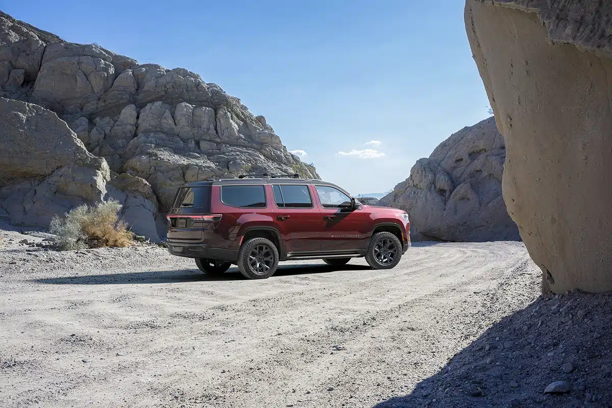 2026 Jeep Grand Wagoneer 2