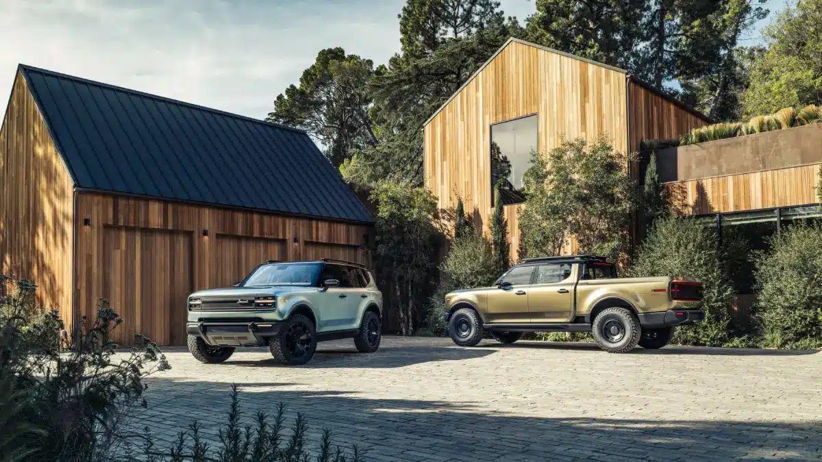 Scout Traveler SUV and Terra Pickup Truck