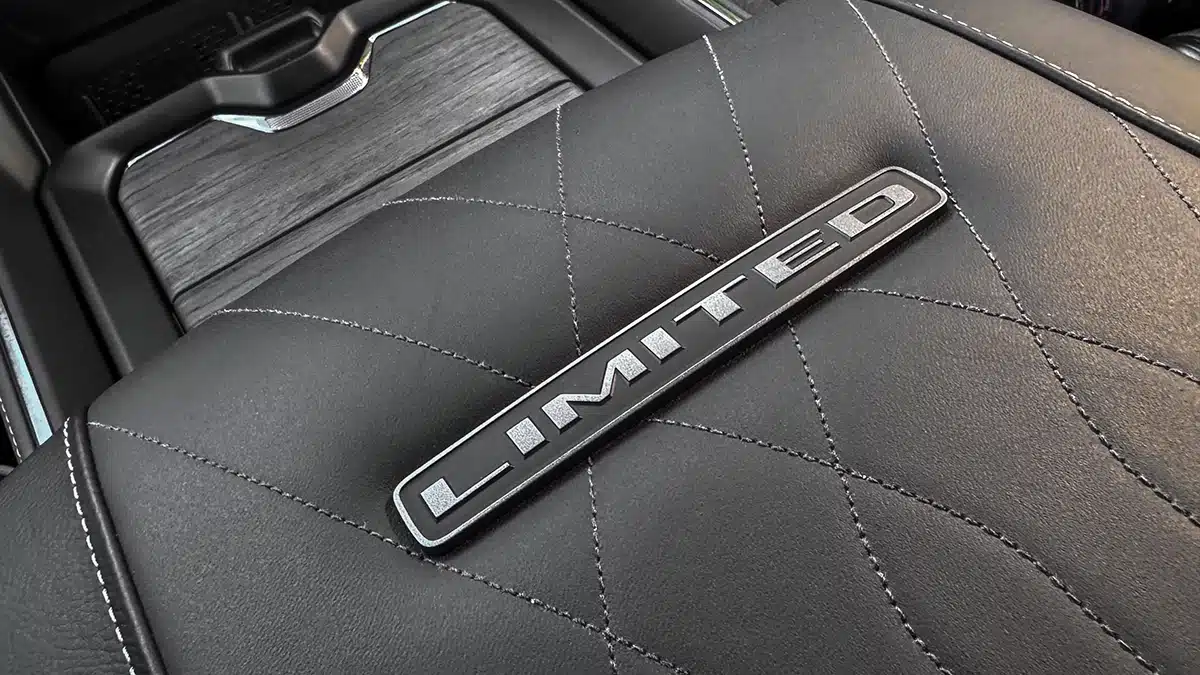 2026 Ram 1500 HEMI 4