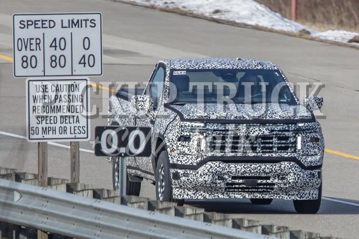 2027 Chevy Silverado 1500 Work Truck 3