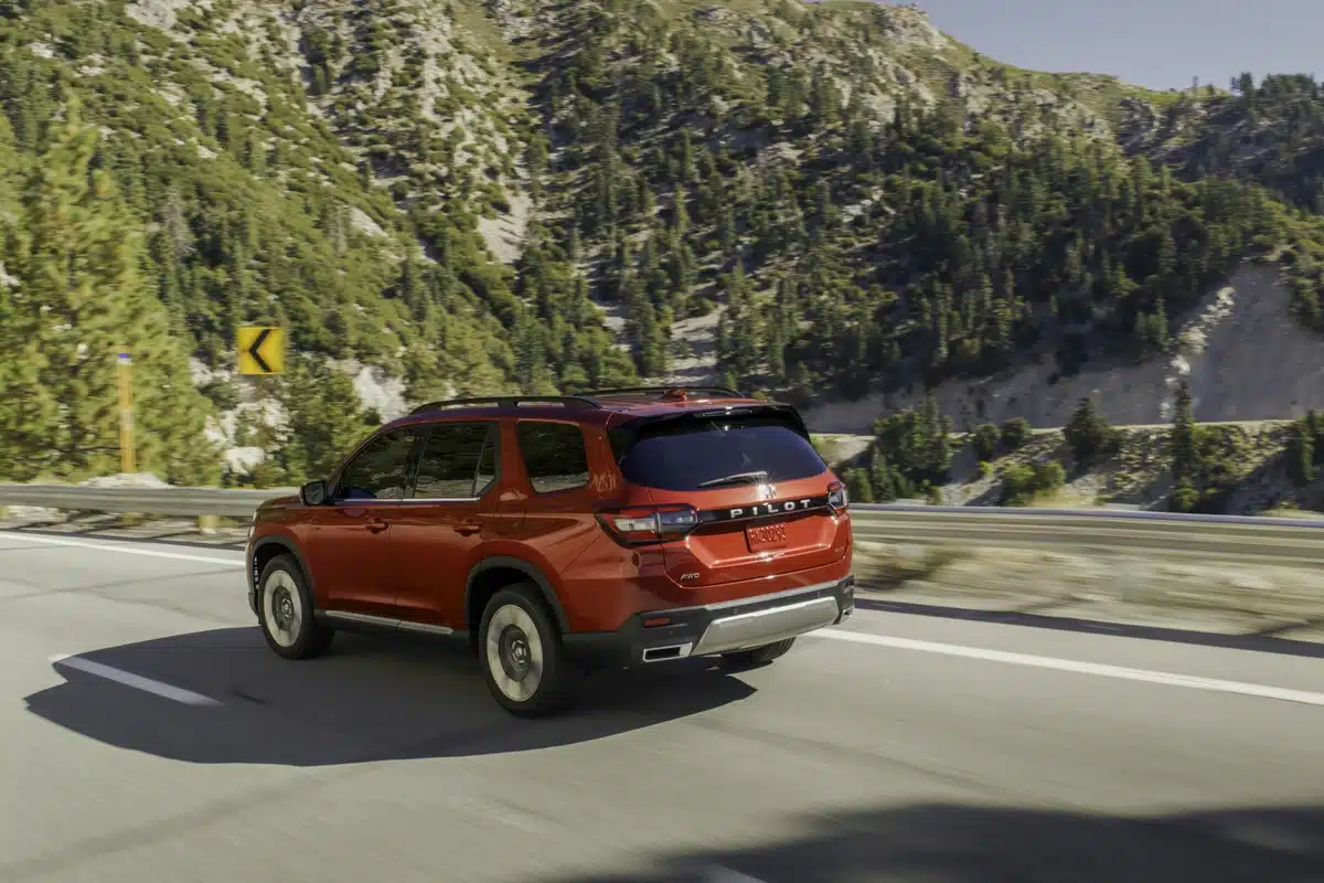 2026 Hyundai Palisade vs Honda Pilot 6