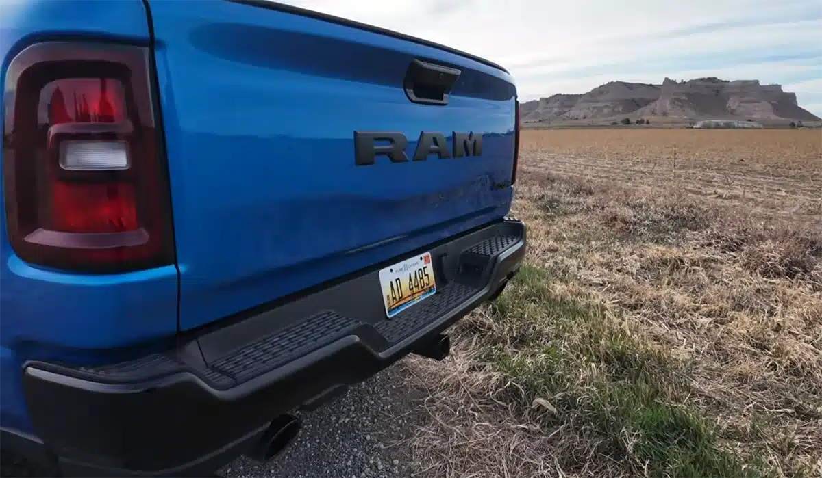2026 Ram 1500 vs Chevy Silverado 1500 8