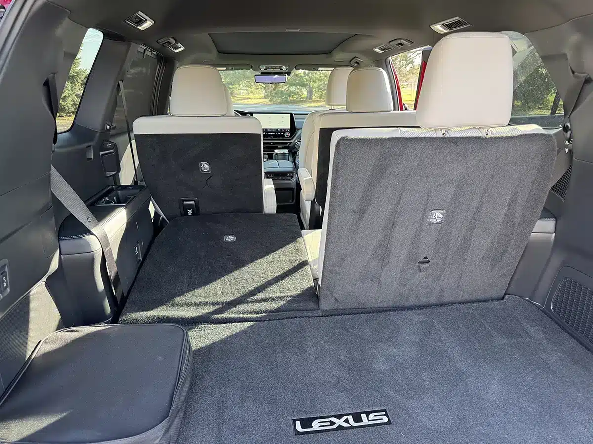2026 Lexus TX 550h+