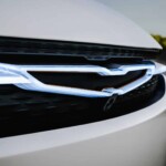 The Chrysler Airflow Concept announces its electric aesthetic with the Chrysler Wing logo tied into a cross-car grille/light blade illuminated with crystal LED lighting. Chrysler Airflow Concept
